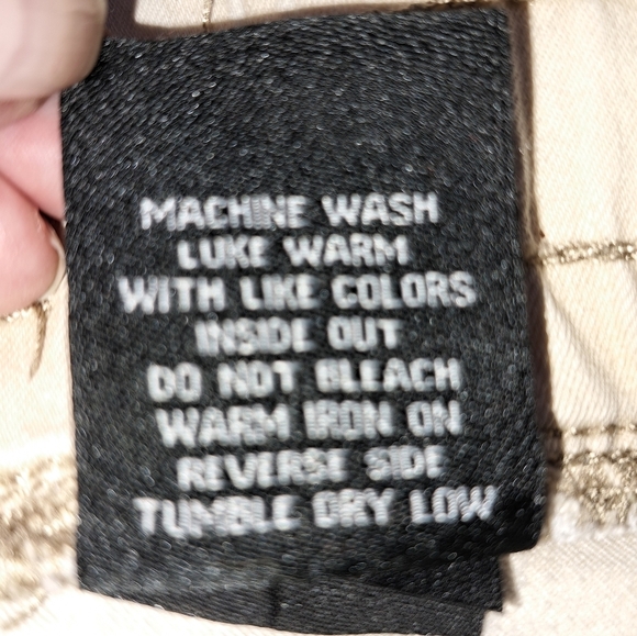 VIP Women's Beige Cargo Pants Size 9/29 - Picture 10 of 10